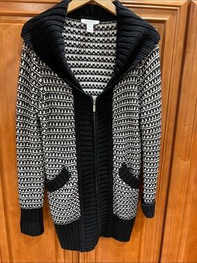 White House Black Market Black & White Textured Zip Cardigan